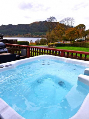 Lodge by the Lake - Lake District - Hot Tub